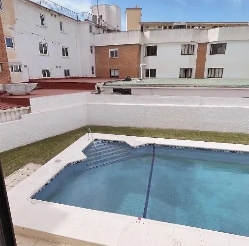 Precioso Con Piscina A 3 Minutos De La Playa En Coche * Torremolinos
